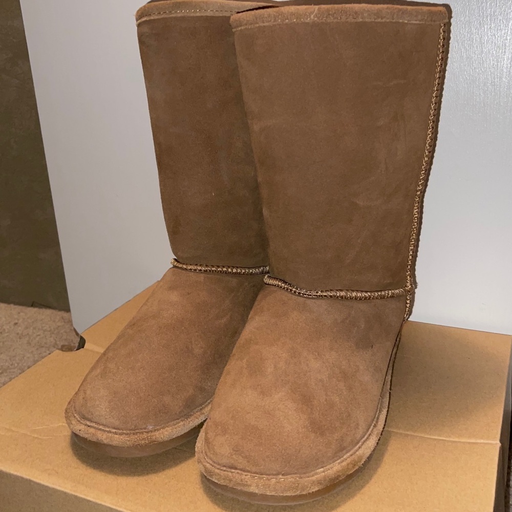 Tan bearpaw boots
